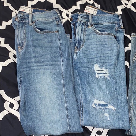4 pair of Abercrombie Slim fit Jeans - Picture 7 of 7